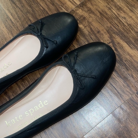 One day only! EUC KATE SPADE NEW YORK Honey Ballet Flats Bows Black Leather 9 - Picture 15 of 16